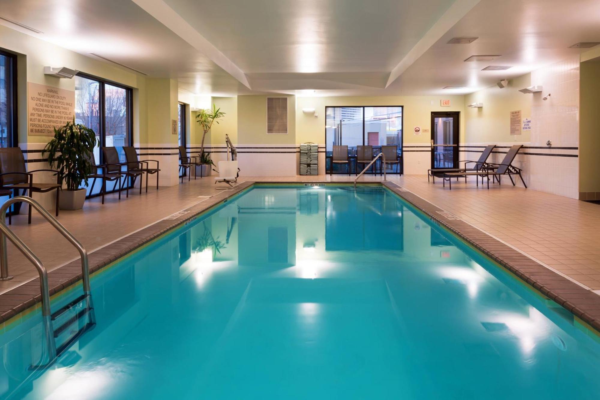 Fairfield Inn & Suites Louisville Downtown Eksteriør bilde